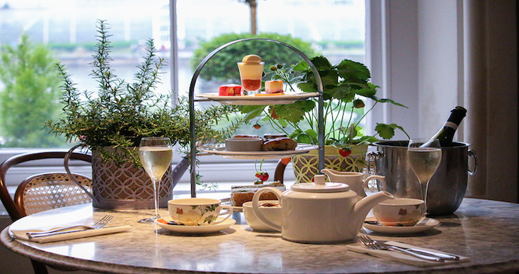 Botanical Lounge & Tea Garden